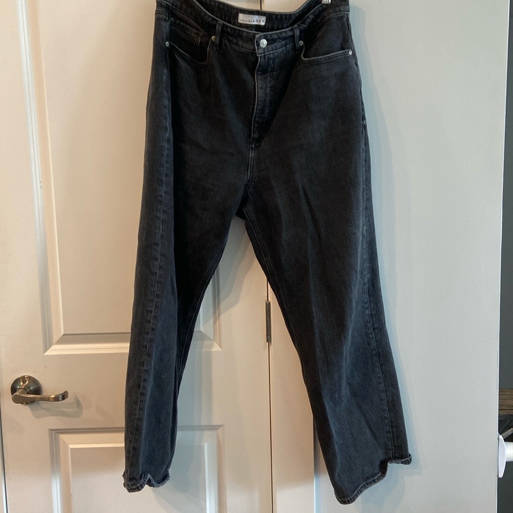 LOFT Black Curvy 90s straight Jeans